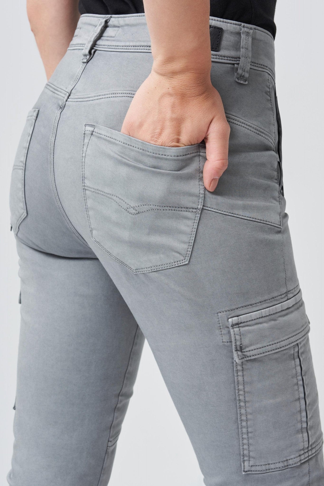 Pantalón Cargo Push In Secret Glamour Cropped Gris - ECRU