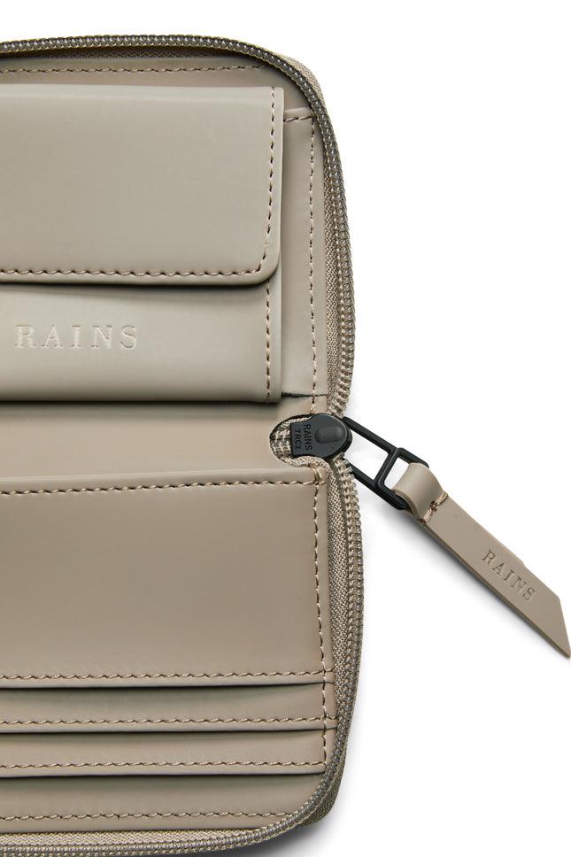 Rains Cartera Small Wallet Velvet Taupe - ECRU