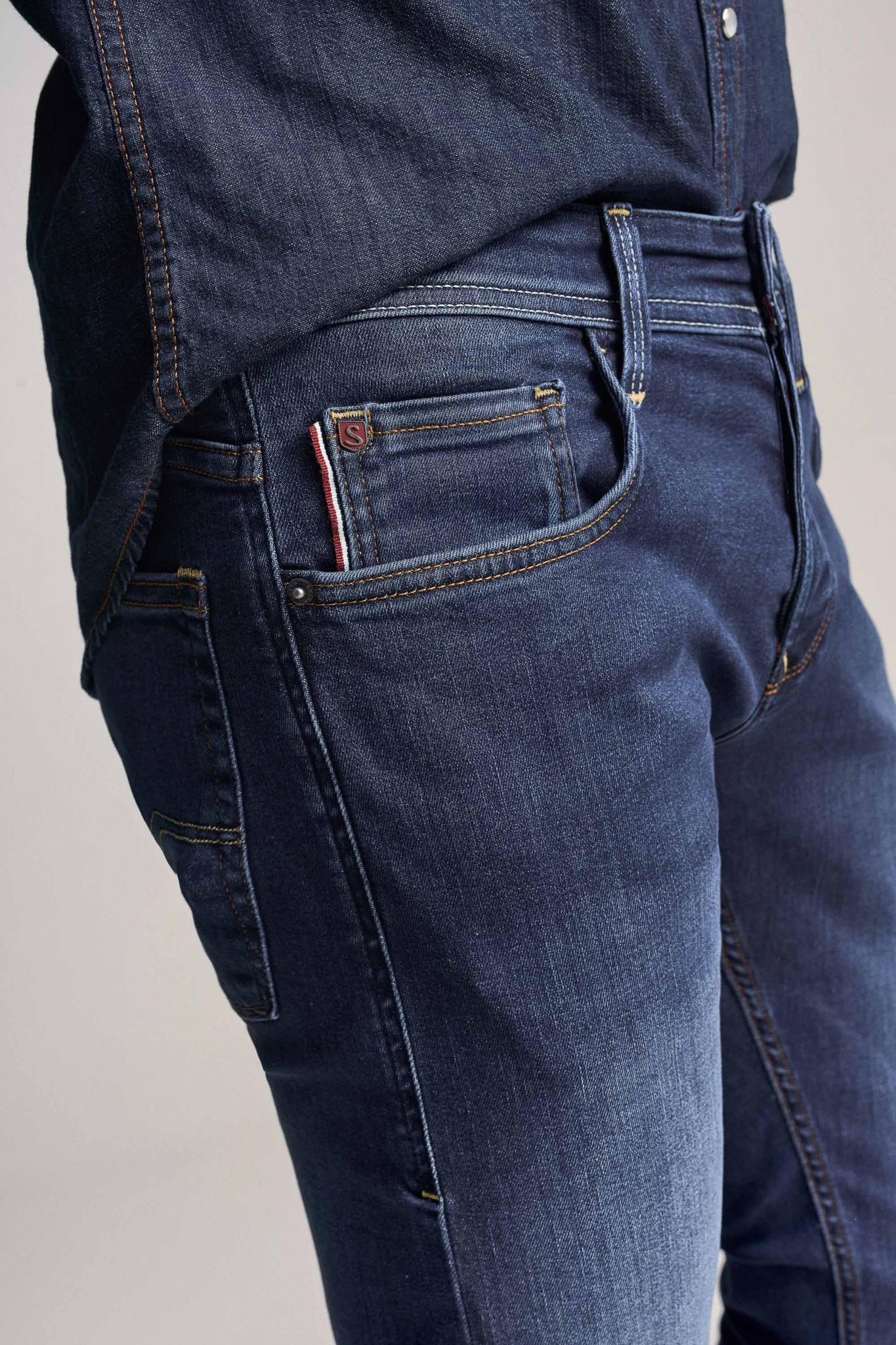 VAQUEROS CLASH SKINNY PREMIUM FLEX OSCUROS - ECRU